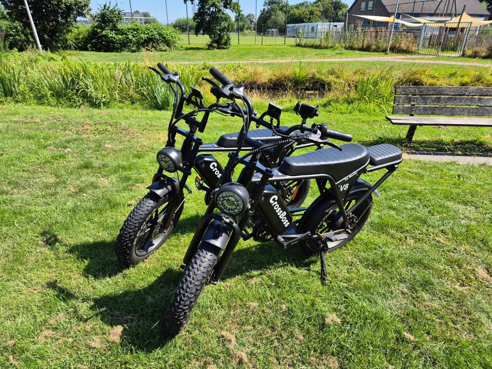 La Souris CrossBoss V8 E-bikes (2 stuks), Zo goed als nieuw, Minder dan 47 cm, 50 km per accu of meer, Ophalen