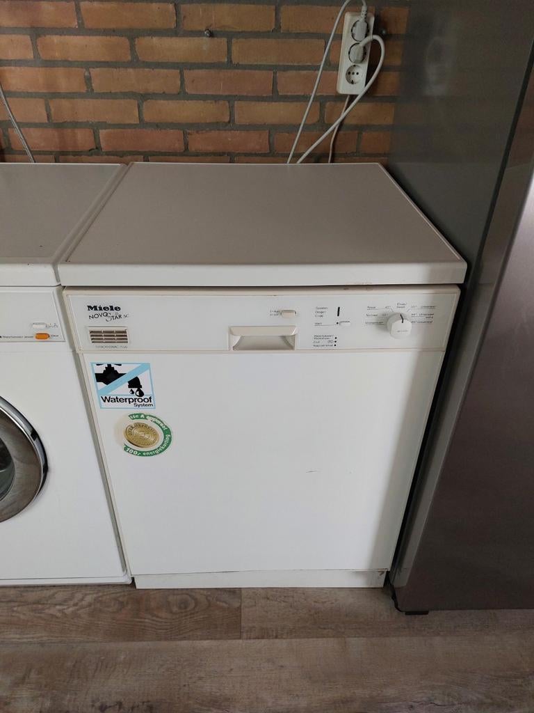 Afwasmachine Miele, Ophalen