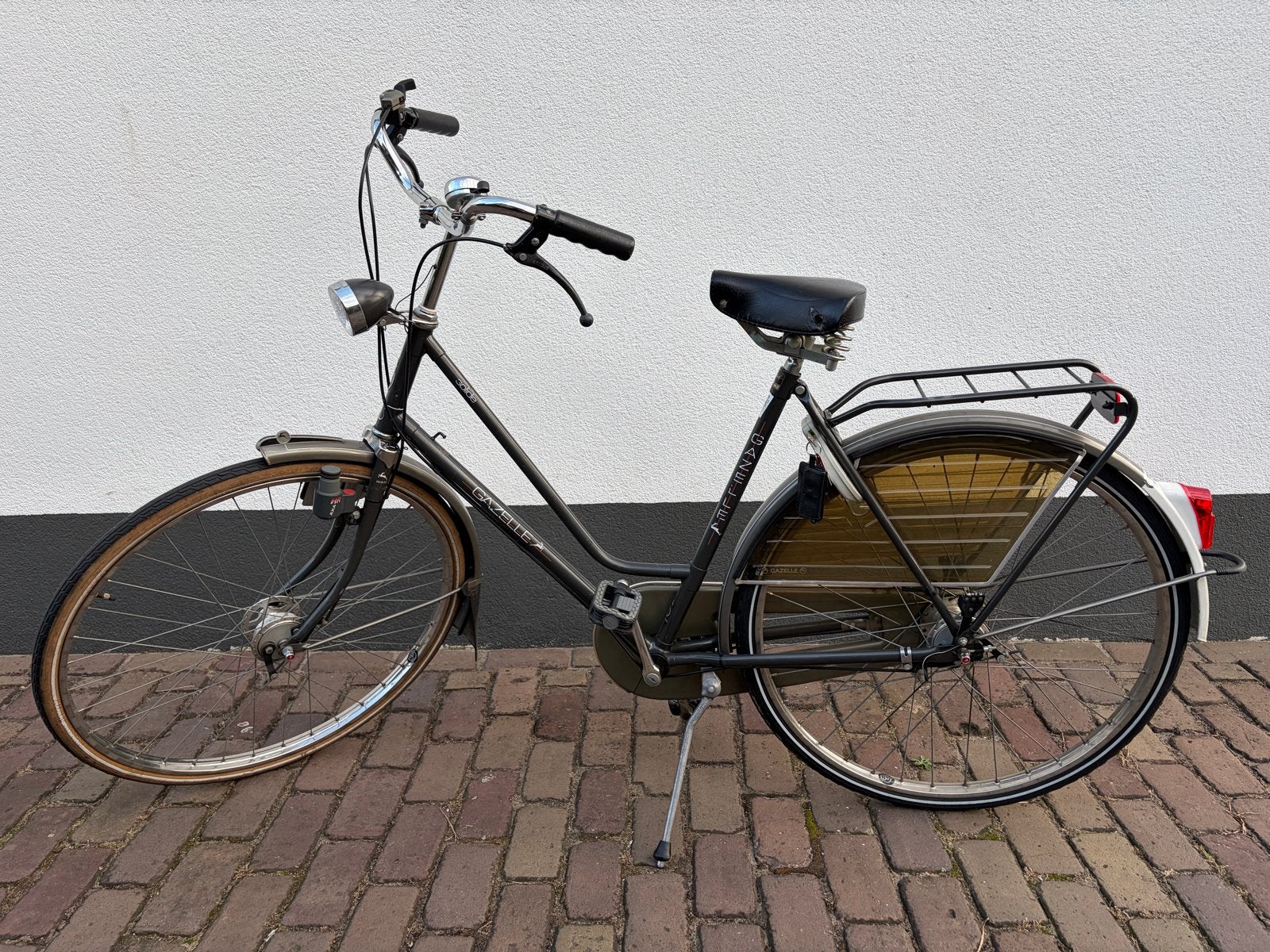 Gazelle solide damesfiets 54cm, 28 inch, 3 versnellingen, Ophalen, Versnellingen, Gazelle, Trommelrem