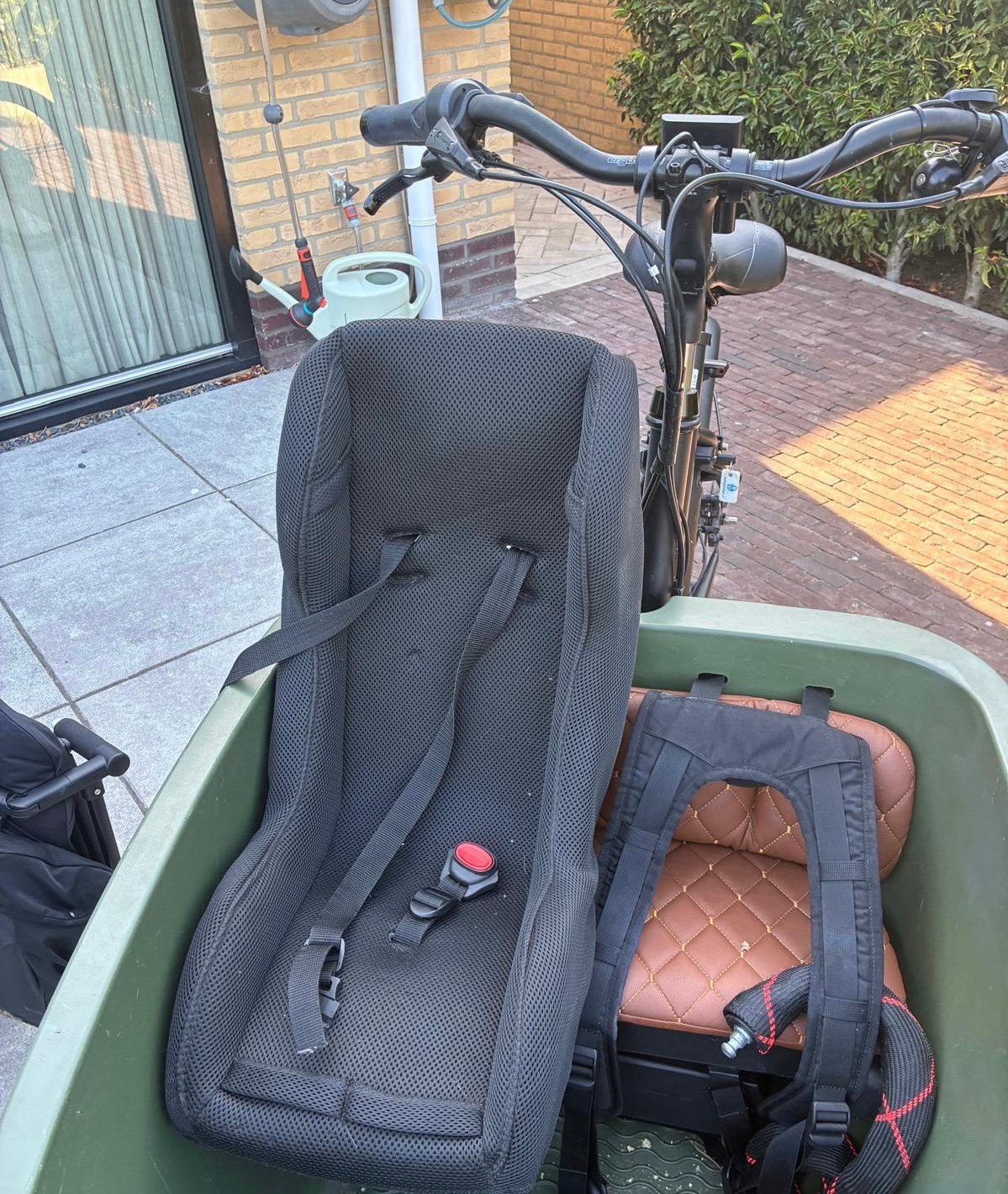 Dolly Melia peuterschaal - Comfortabel en veilig, Ophalen, Zo goed als nieuw, 9 t/m 18 kg, Achterzitje