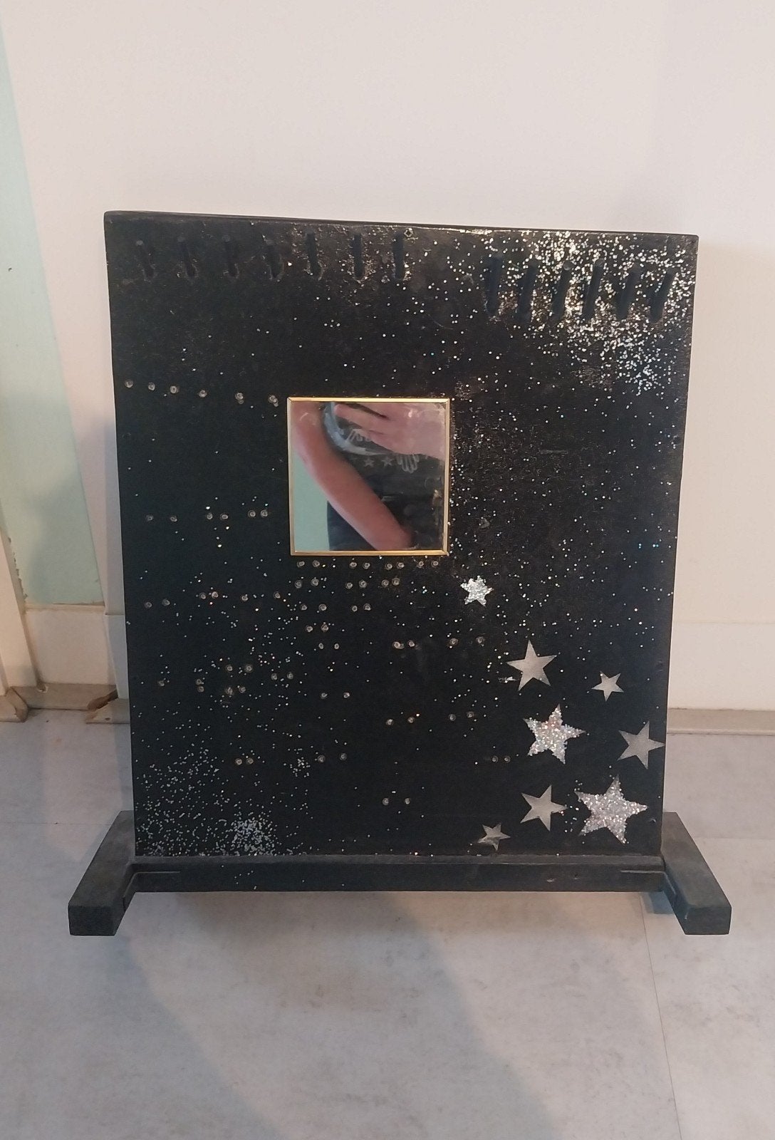 Sieraden rek met spiegeltje en glitter, Minder dan 50 cm, Ophalen of Verzenden, Zo goed als nieuw, Minder dan 100 cm
