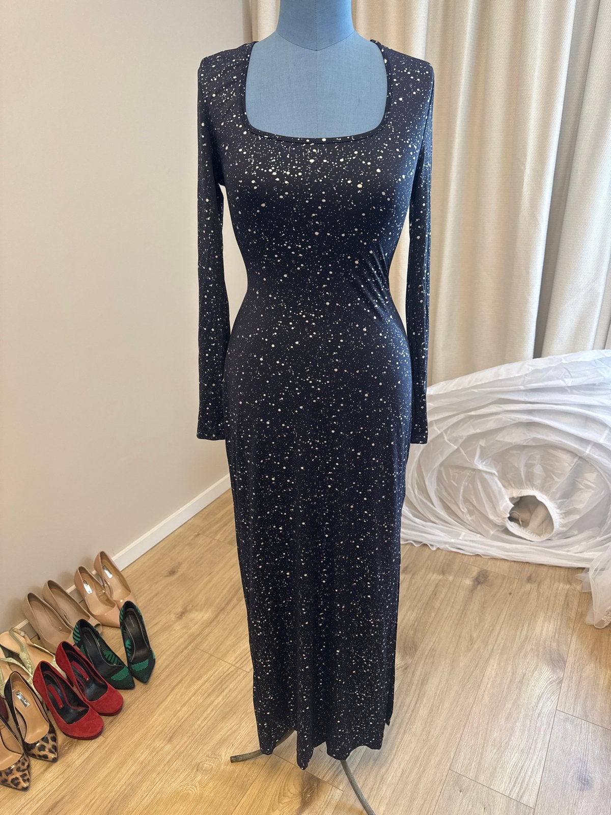 Donker blauwe galajurk met glitter en open rug, Ophalen, Zwart, Maat 42/44 (L), Nieuw