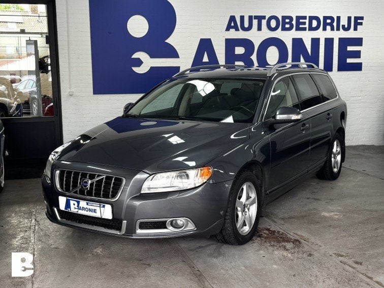 Volvo V70 2.5T Summum, Zwart, 2521 cc, Handgeschakeld, 93 €/maand