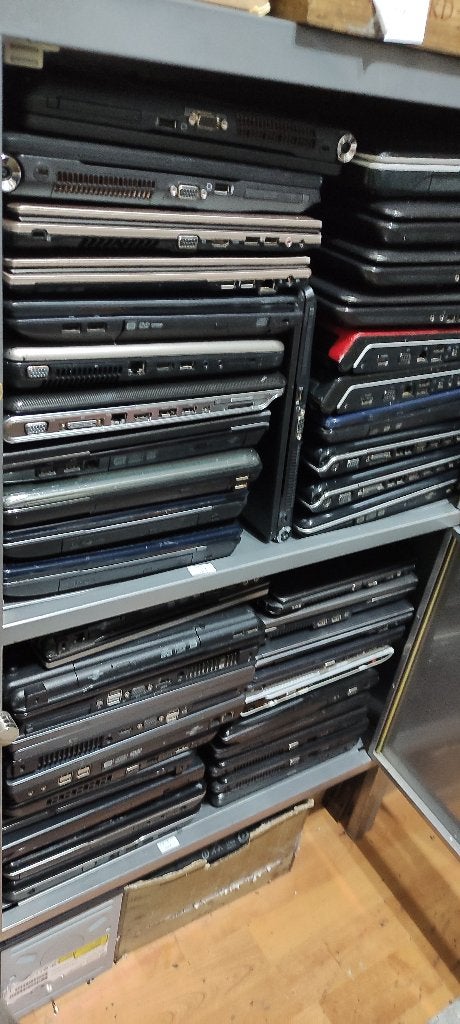 45 laptops werkend en getest 500e, Computers en Software, Windows Laptops, Ophalen, Gebruikt, HDD, 2 tot 3 Ghz