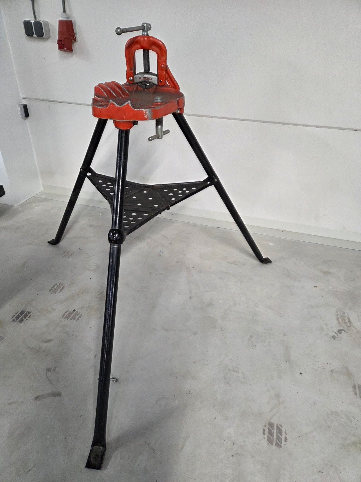 Pionierswerkbank Ridgid, Ophalen