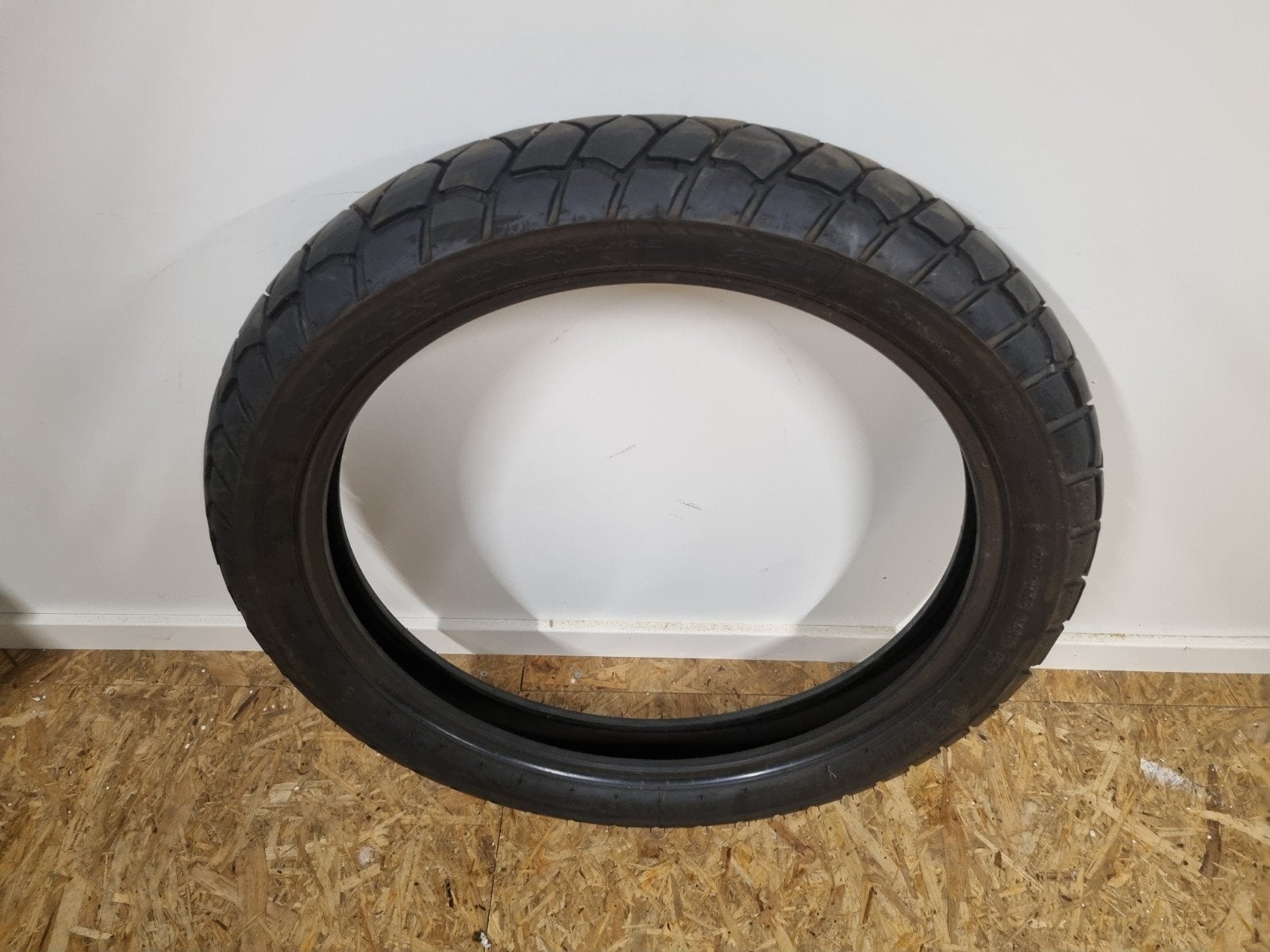 Michelin Anakee Adventure 110-80-19 DOT 2024, Motoren, Ophalen of Verzenden, Gebruikt
