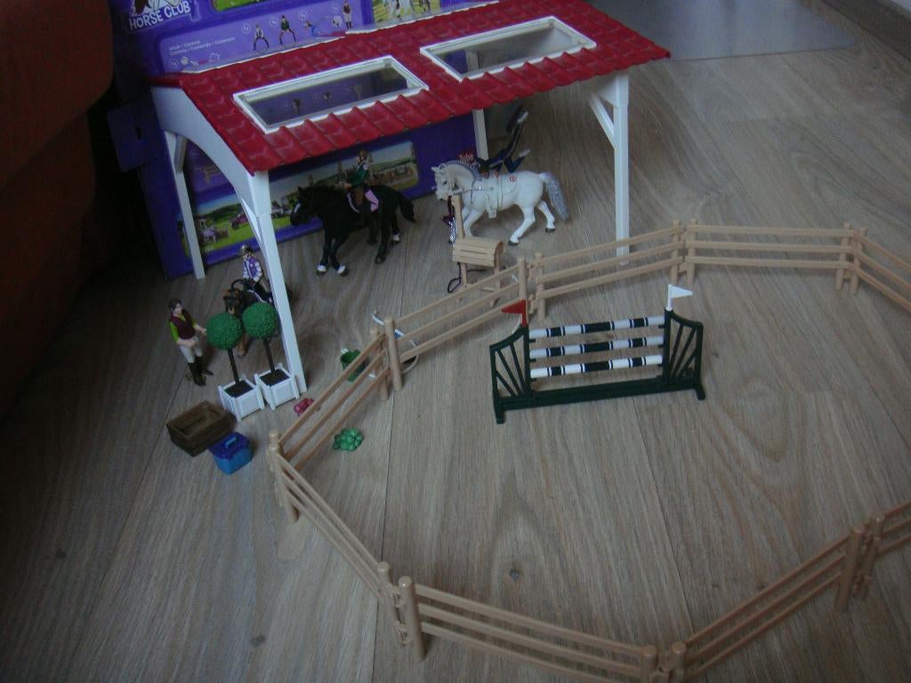Schleich 42389 Manege met Amazones en Paarden, Ophalen of Verzenden, Zo goed als nieuw