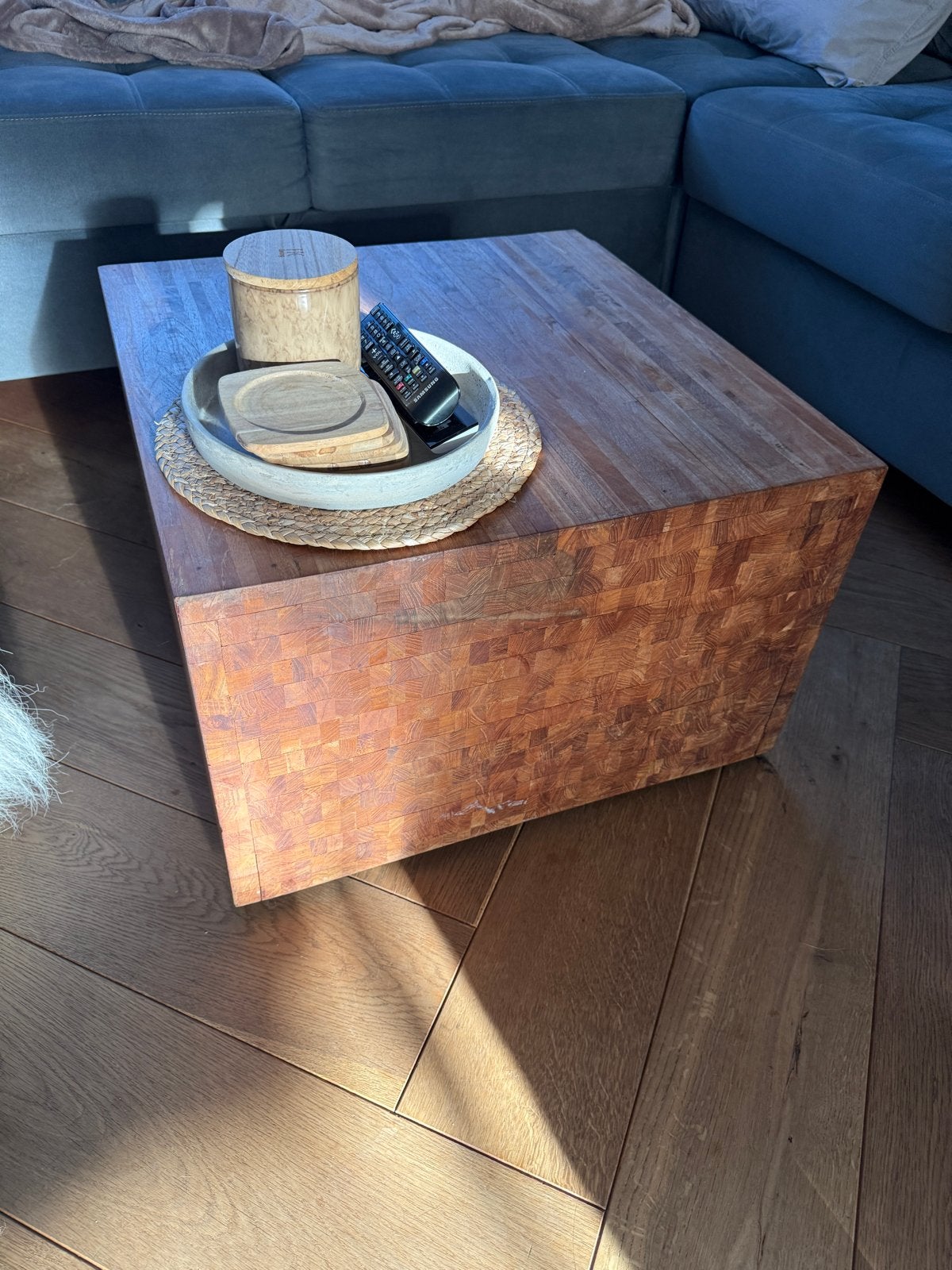 Stevige houten salontafel op wieltjes, Huis en Inrichting, Tafels | Salontafels, Ophalen, Gebruikt, Vierkant, Overige houtsoorten