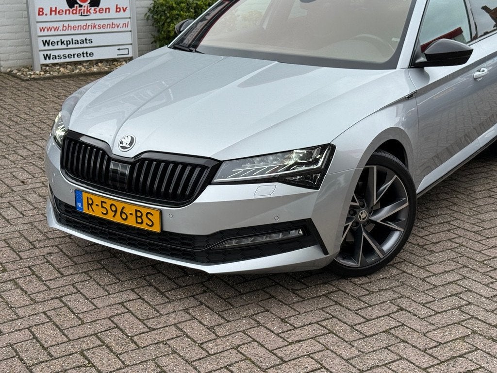 Skoda Superb Combi 1.5 TSI Greentech ACT 150pk DSG-7 Sportli, Auto's, Skoda, 4 cilinders, 150 pk, 1600 kg, 750 kg