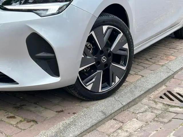 Opel Corsa 50kWh 136PK 3-Fase Level 3 Automaat € 17.900,00, Automaat, 136 pk, Gebruikt, Leder en Stof