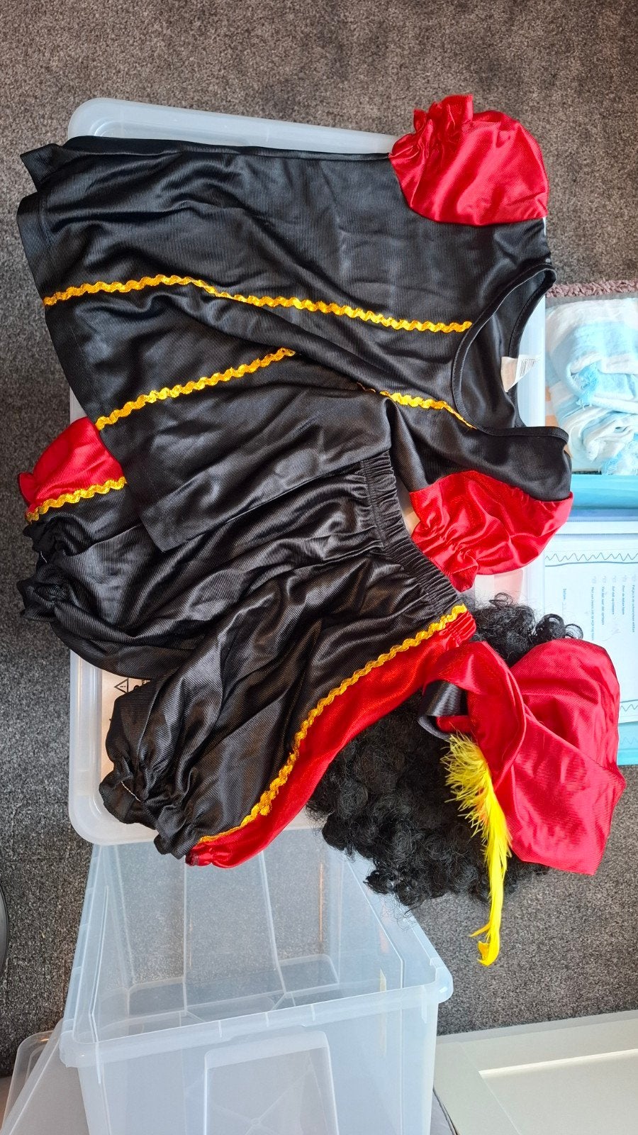 Pietenpakje 98/104 - Compleet met pruik en baret, Ophalen of Verzenden, Gebruikt, 104 of kleiner, Jongen of Meisje