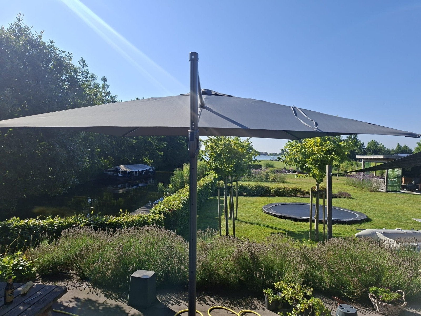 Zweefparasol 3x3m + zware voet, Tuin en Terras, Ophalen, Zweefparasol