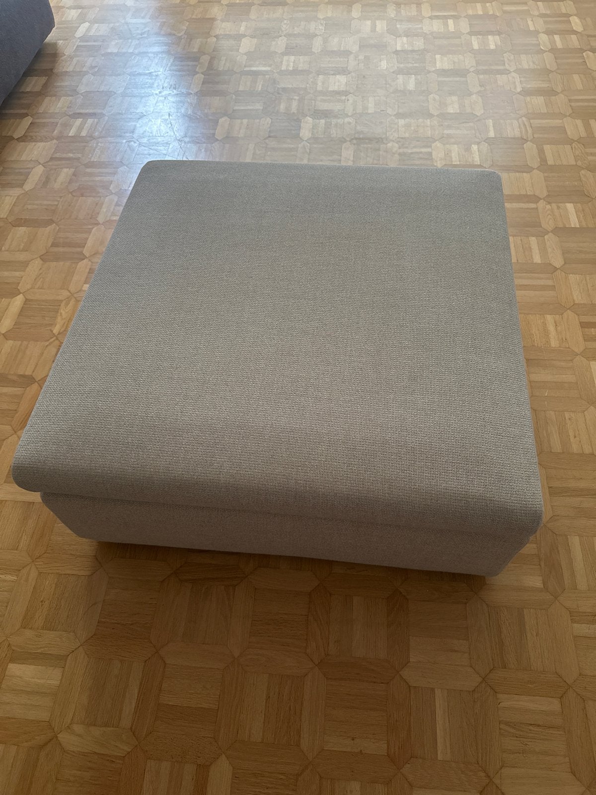 IKEA Poef - Comfortabele en Stijlvolle Voetenbank, Huis en Inrichting, Ophalen, Vierkant, Zo goed als nieuw, Stof