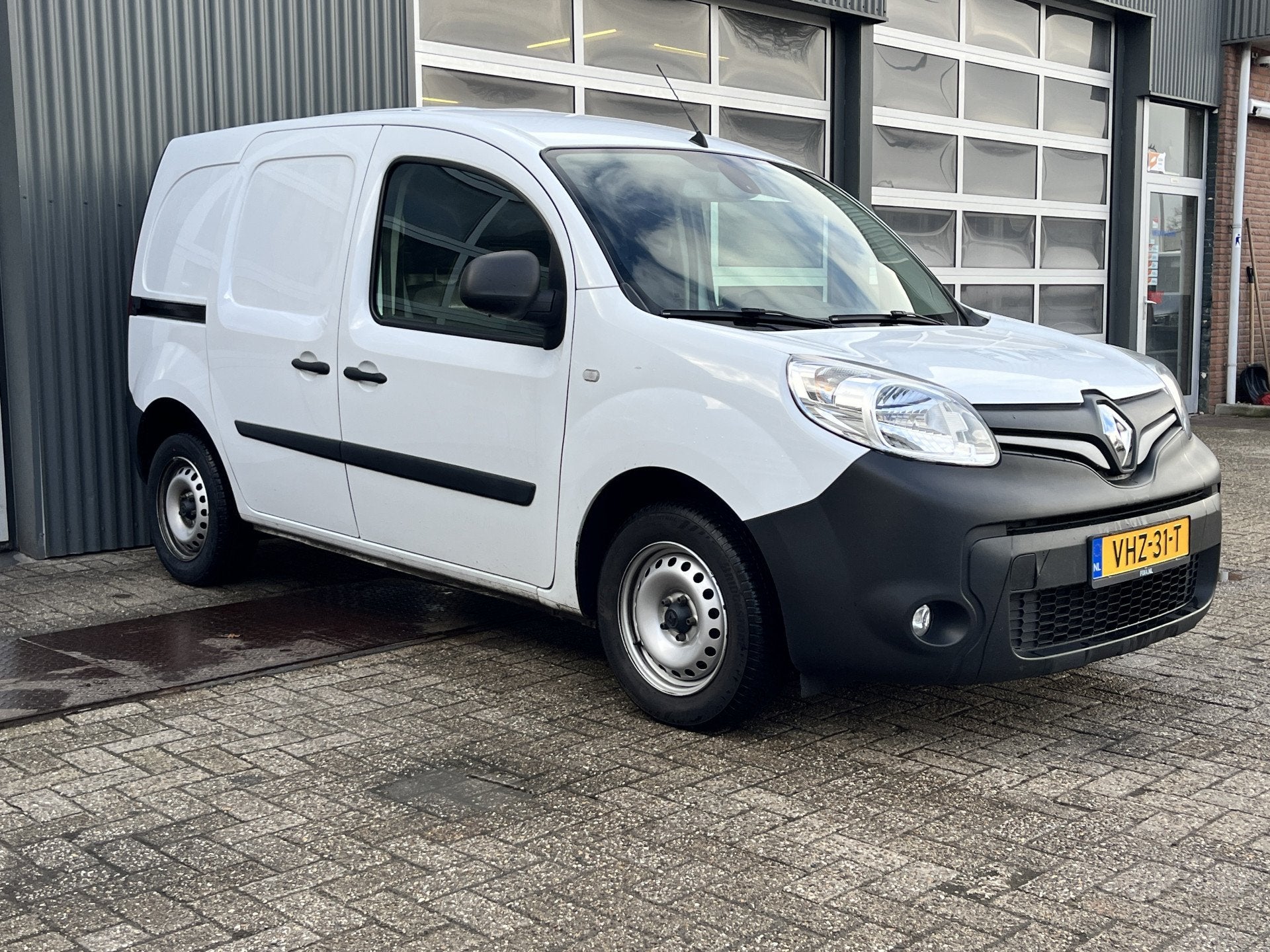 Renault Kangoo 1.5 Blue dCi Airco Bpm vrij Cruise control Bl, Auto's, Bestelauto's, Voorwielaandrijving, Parkeersensor, Stof, Gebruikt