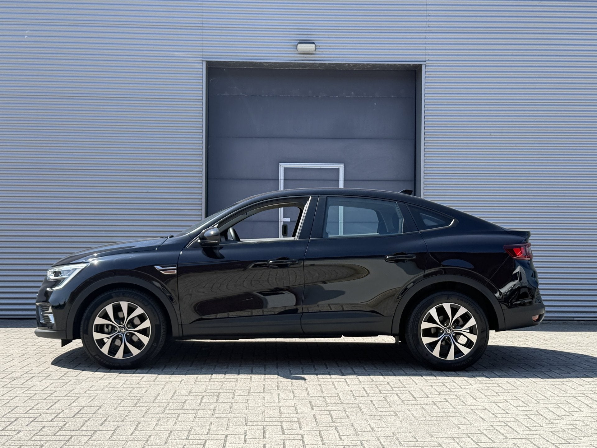 Renault Arkana 1.6 E-Tech Hybrid 145 Zen I Aut. I MHEV I Car, Auto's, Arkana, Stof, Origineel Nederlands, 760 kg