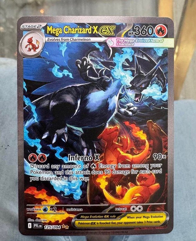 Charizard en mega cardevoir, Ophalen of Verzenden, Zo goed als nieuw