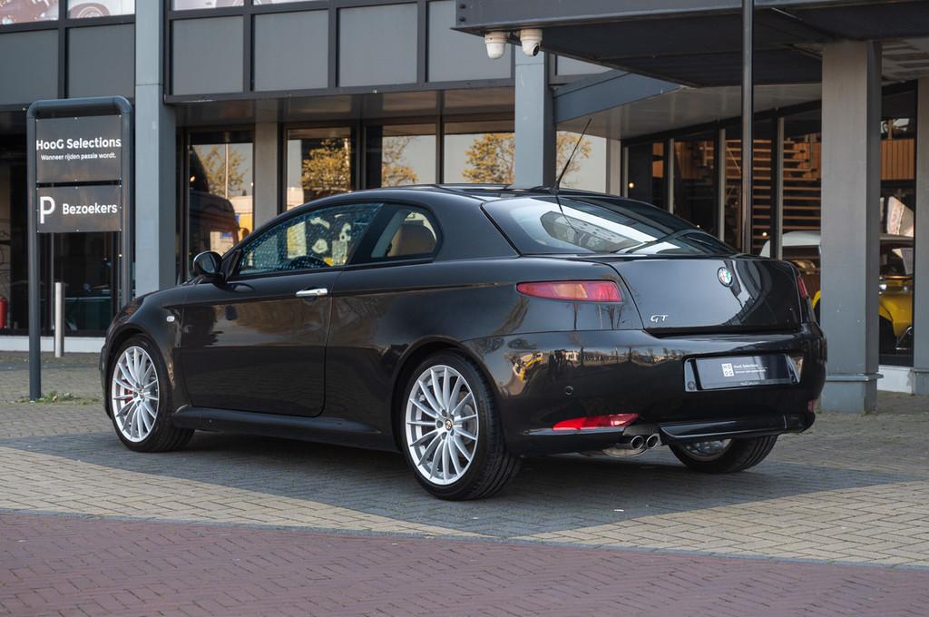 Alfa Romeo GT 3.2 V6 (bj 2006), Auto's, 1385 kg, Gebruikt, Beige, Overige kleuren