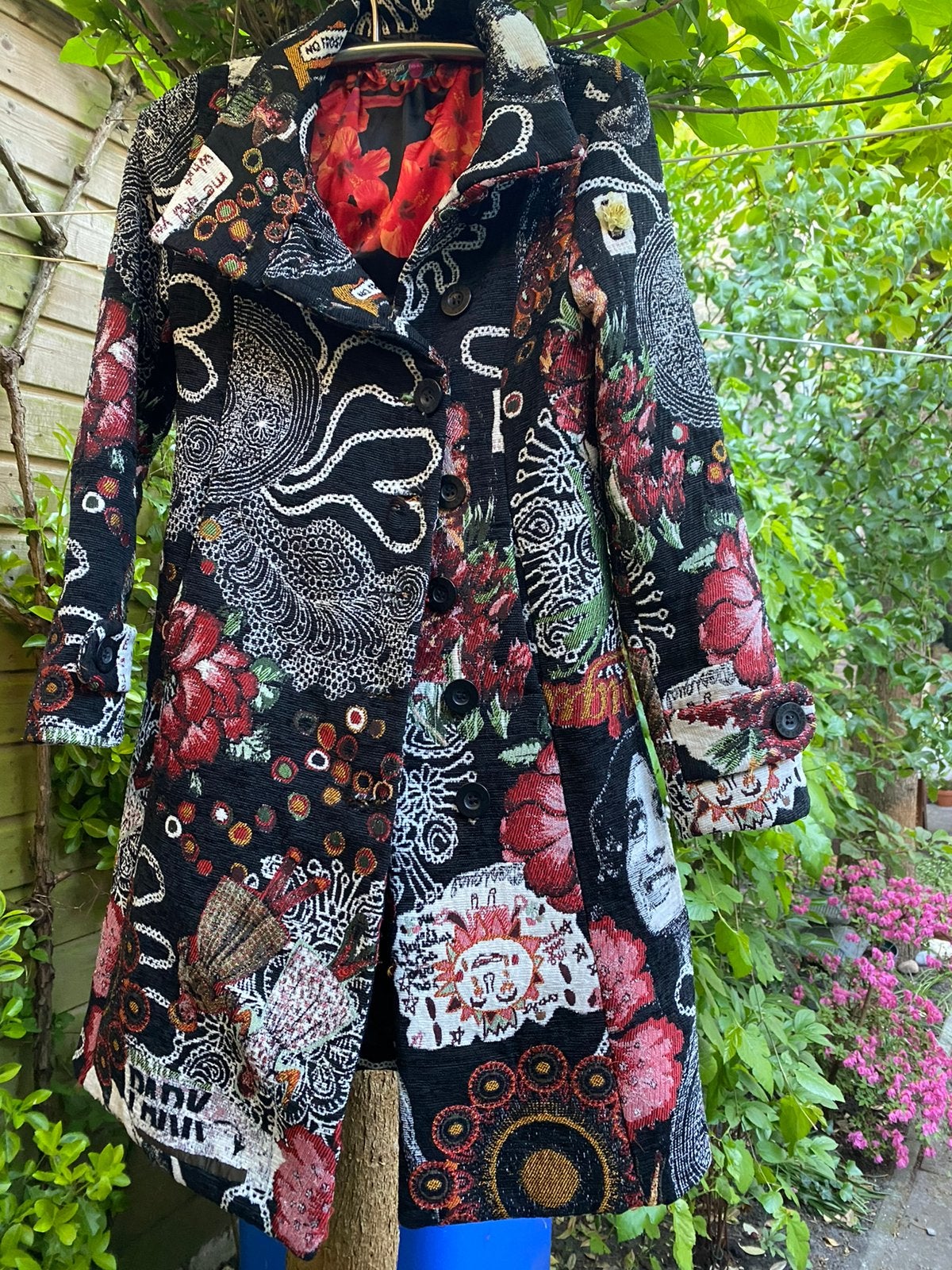 Prachtig vrolijke jas van Desigual maat 36, Ophalen of Verzenden, Gedragen, Maat 36 (S), Overige kleuren