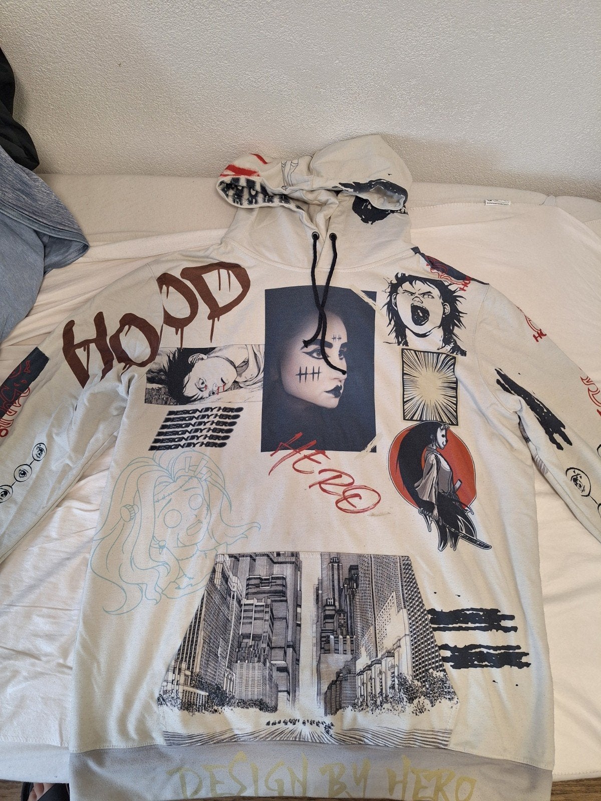 Unieke 'Hood Hero' Hoodie - Kunstzinnig Design, Kleding | Heren, Overige Herenkleding, Zo goed als nieuw, Ophalen of Verzenden