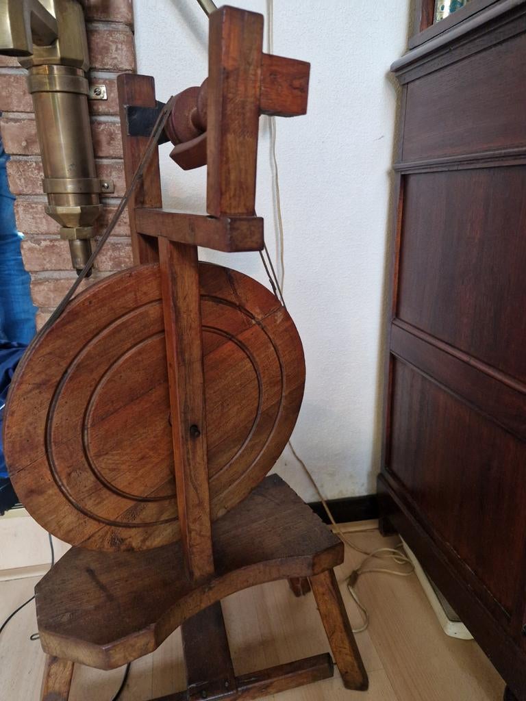 Antiek spinnenwiel, Hobby en Vrije tijd, Spinnewielen en Spinnen, Ophalen of Verzenden, Spinnewiel
