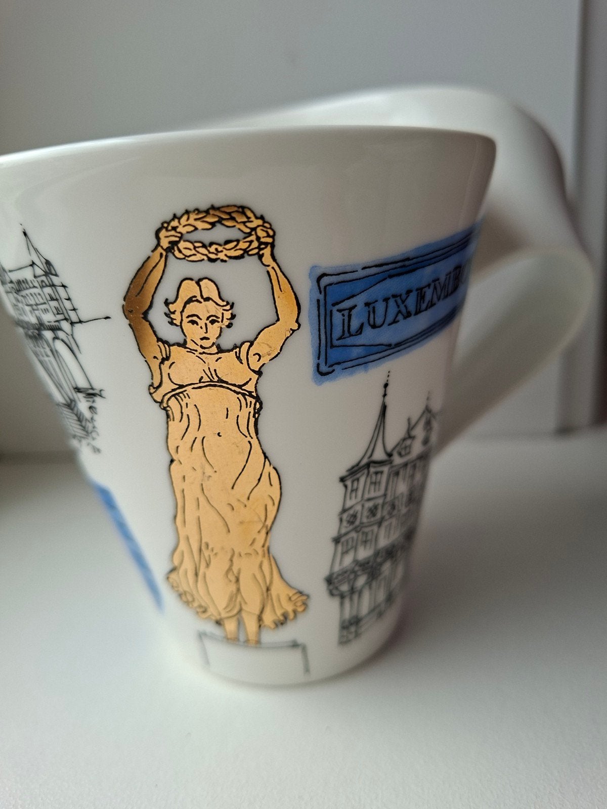 Villeroy en Boch new wave, Ophalen of Verzenden, Zo goed als nieuw, Overige stijlen, Kop(pen) en/of Schotel(s)
