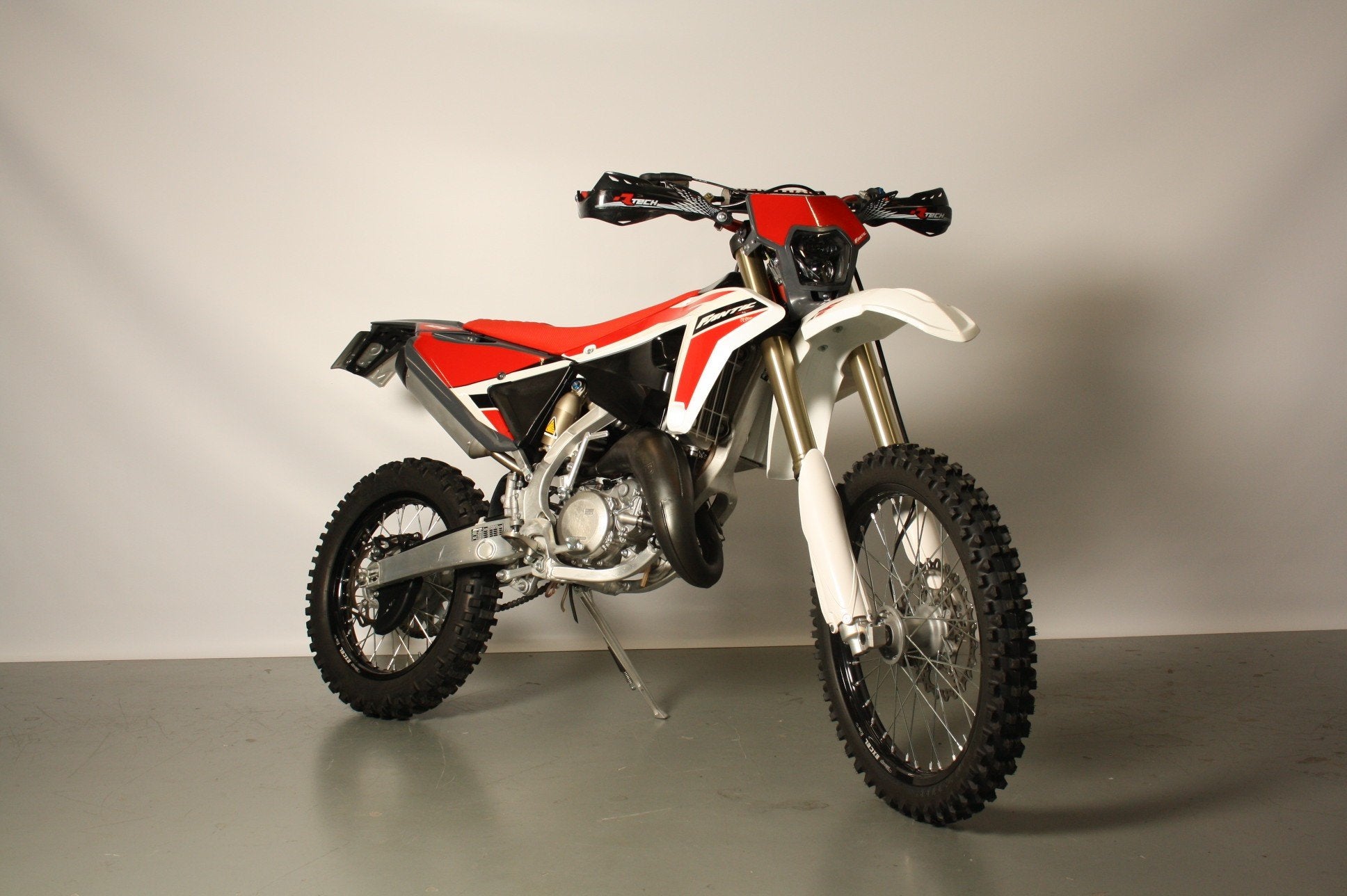 FANTIC MOTOR XE 125 Enduro (bj 2024), Motoren, Bewo revisie & tuning, Newtonstraat 6 a
7131 PP  Lichtenvoorde, NL, Nieuw, Crossmotor