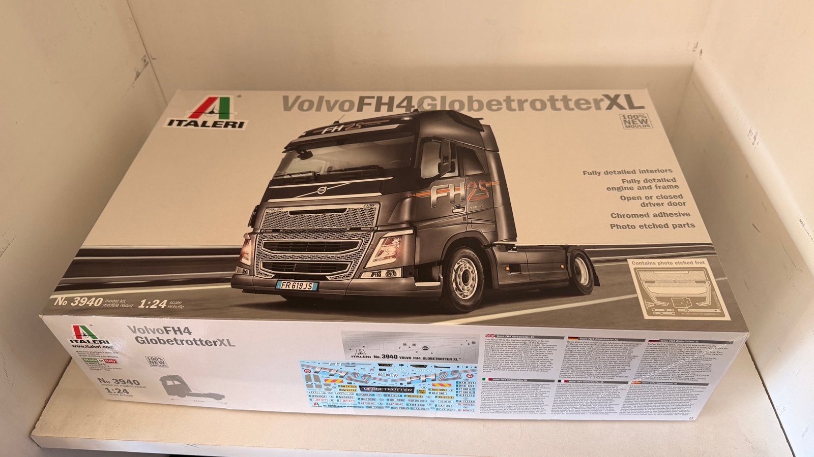 Italeri Volvo FH4 Globetrotter XL Modelbouw Truck Nieuw, Italeri, Groter dan 1:32, Nieuw, Ophalen of Verzenden