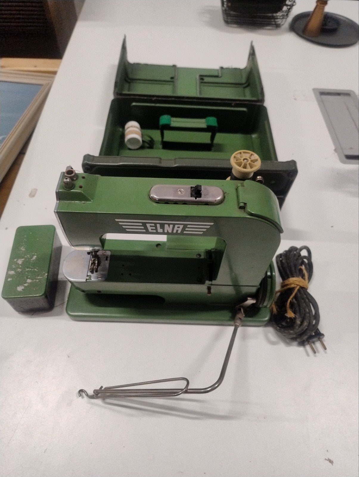 Elna Grasshoppers Naaimachine (1940-1952) met Koffer, Ophalen of Verzenden