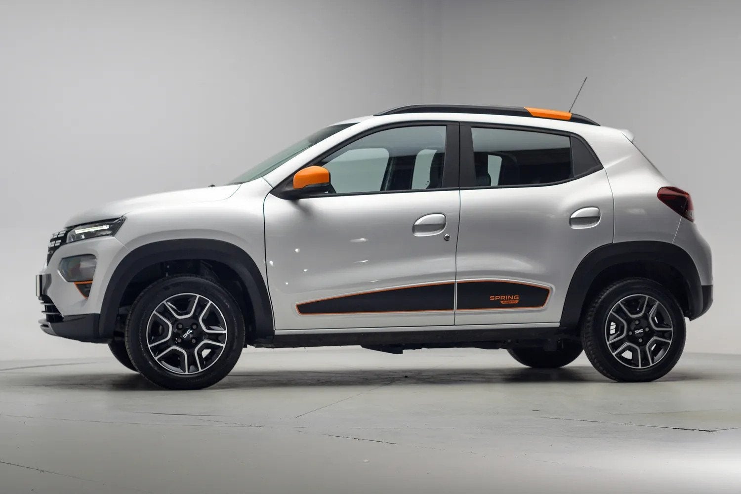 Dacia Spring Comfort+ Orange spring 27 kWh [ Nav Cruise Airc, Auto's, Dacia, Start-stop-systeem, 0 cilinders, Gebruikt, 38 min