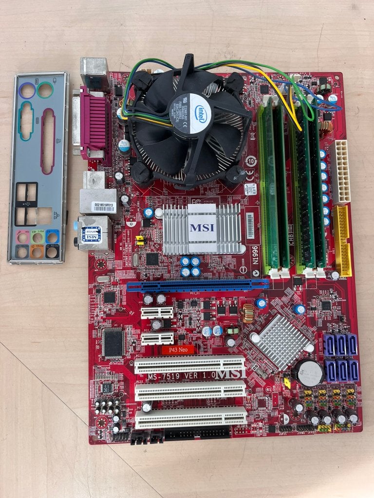 MSI MS-7525 4GB DDR2 Intel Pentium E5200 moederbord, Computers en Software, Gebruikt, DDR2, ATX, Intel