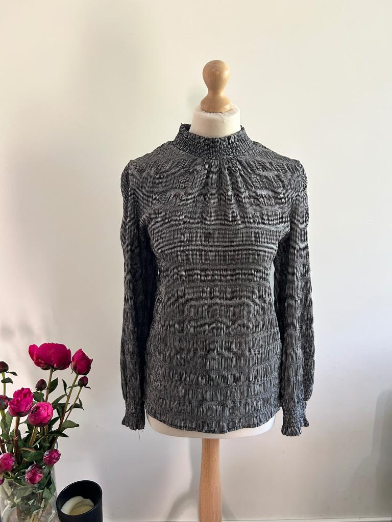Geisha maat 40 L prachtige zwart witte top shirt 3287