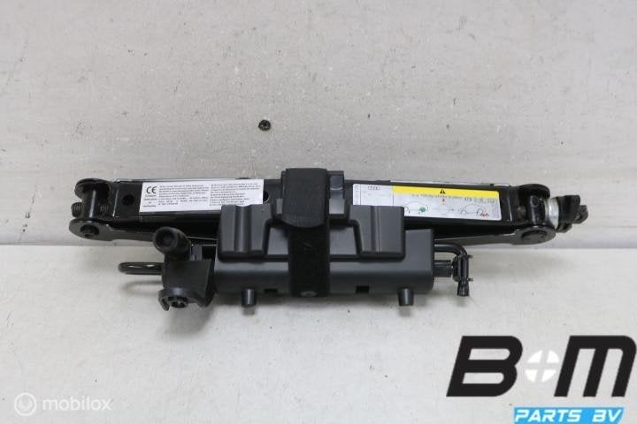 Krik met houder Audi A3 8V FL 8V0012031B, Gebruikt