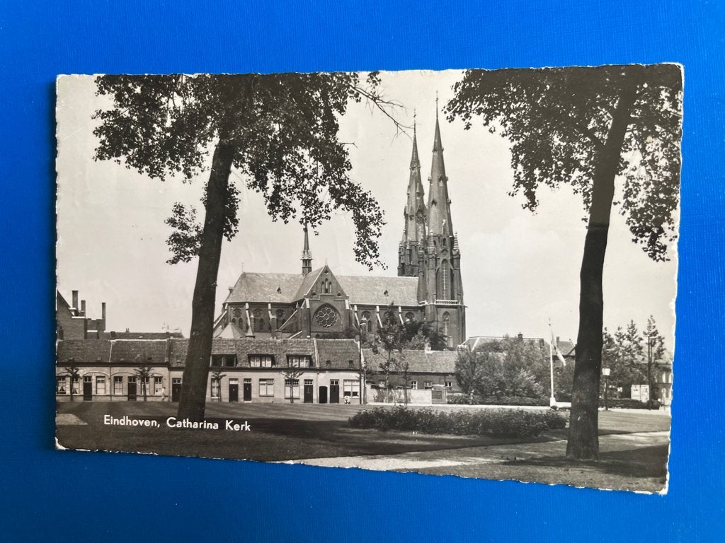 ansichtkaart / kaart van Eindhoven , Catharina Kerk., Verzenden, 1940 tot 1960, Noord-Brabant