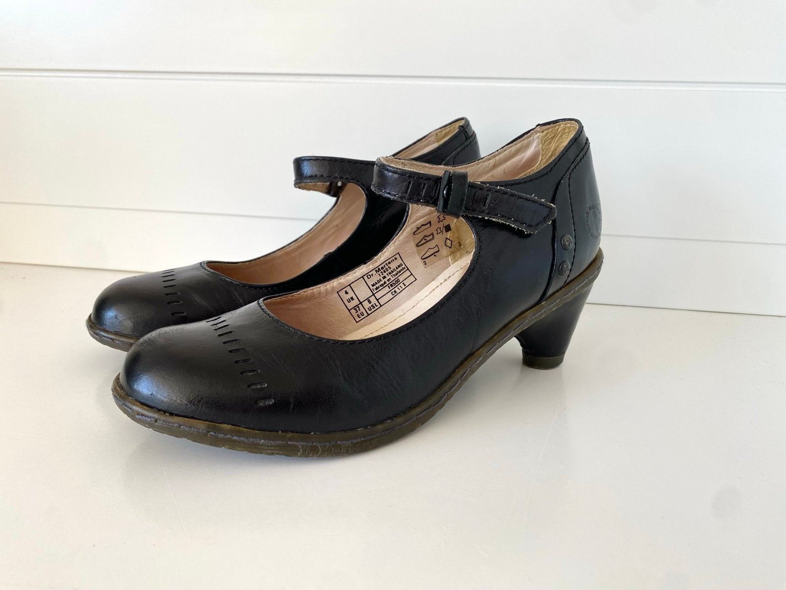 Dr. Martens Mary Jane Pumps - Maat 37, Kleding | Dames, Schoenen, Ophalen of Verzenden, Gedragen, Zwart, Pumps