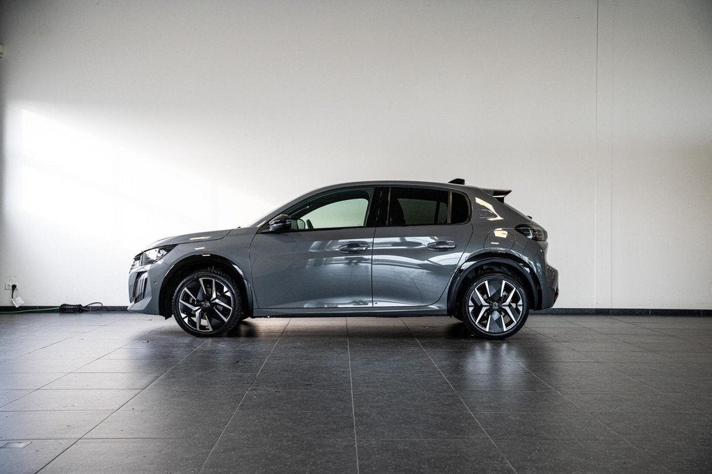 Peugeot 208 GT Hybrid 145 e-DCS6 | Voor & Achter Camera | Ap, Auto's, Peugeot, 1203 kg, Gebruikt, Euro 6, 1199 cc
