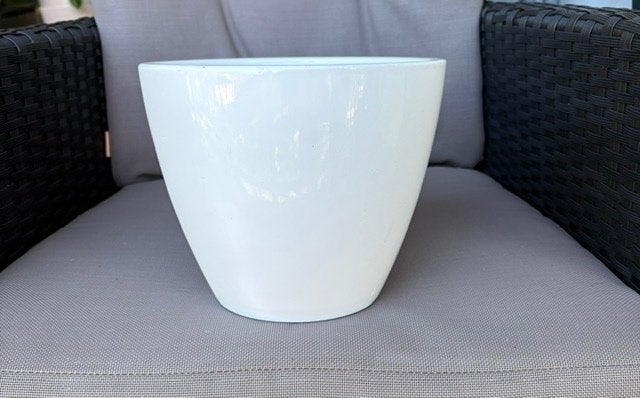 Stijlvolle glanzend witte bloempot, Ophalen, Rond, Zo goed als nieuw, Balkon