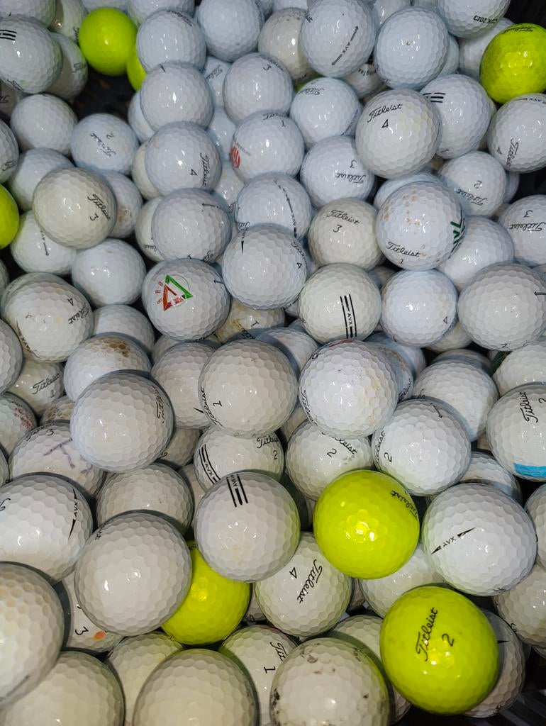 Titleist avx golfballen 50 stuks, Sport en Fitness, Golf, Ophalen of Verzenden, Bal(len)