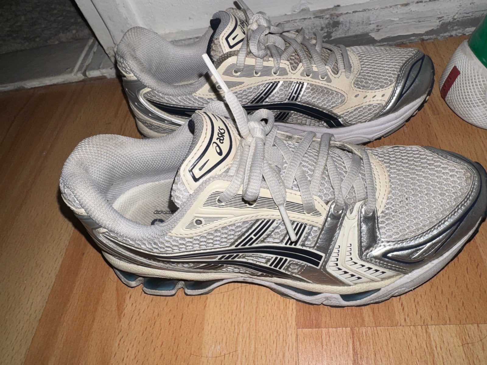 Asics Hardloopschoenen - gedragen maat 39, Hardloopschoenen, Ophalen of Verzenden, Zo goed als nieuw, Hardlopen