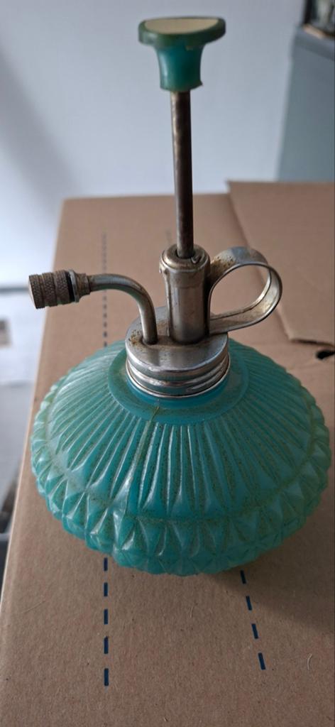 Vintage plantenspuit turquoise plastic en metaal, Antiek en Kunst, Ophalen of Verzenden
