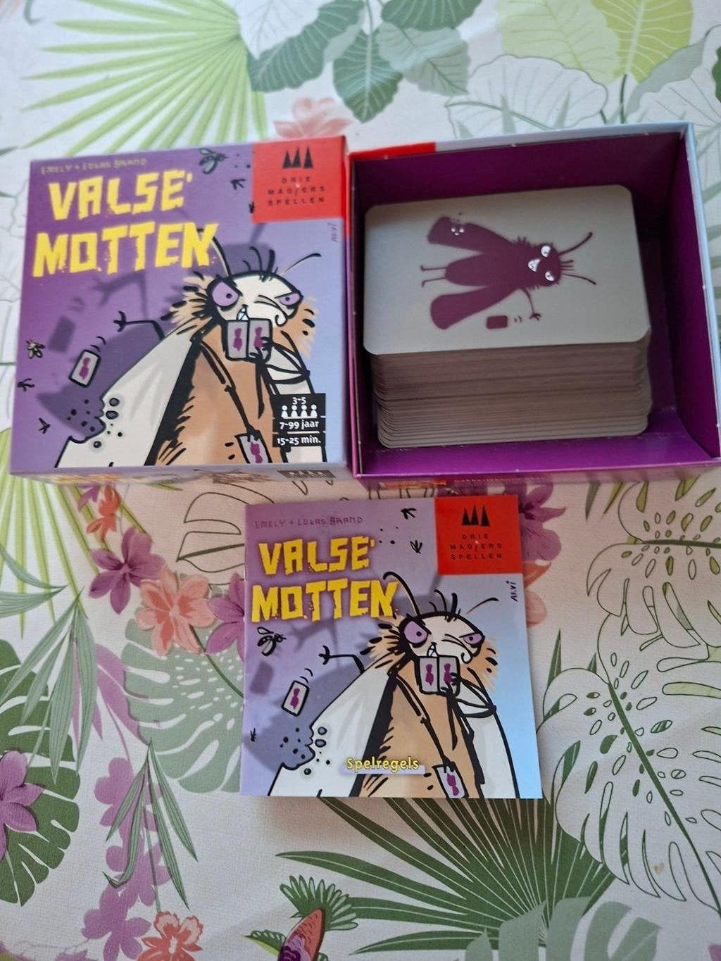Kaartspel Valse motten als nieuw, Ophalen of Verzenden, Zo goed als nieuw