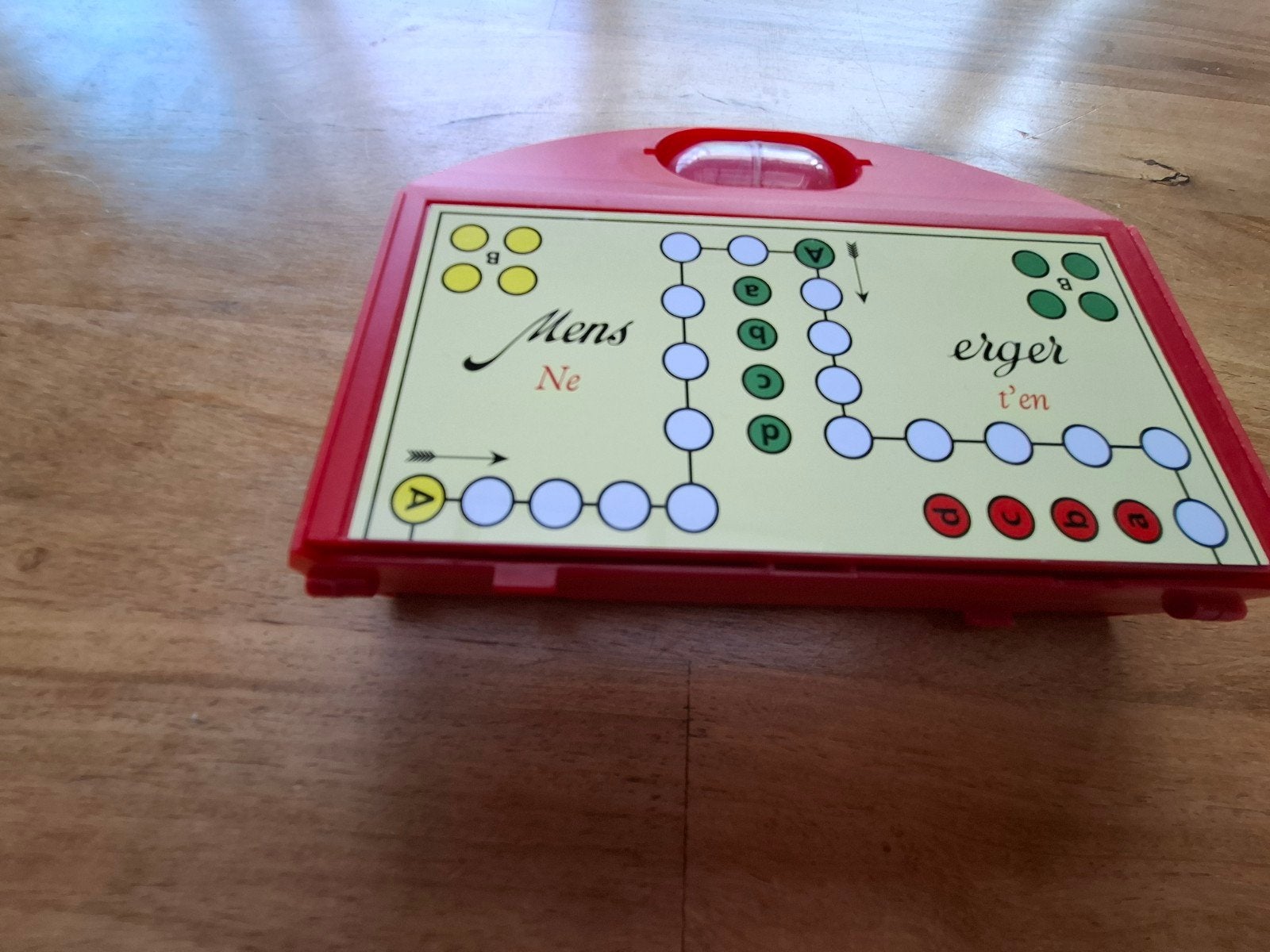 Mens Erger Je Niet! Reisspel - Compact en Compleet, Drie of vier spelers, Ophalen, Nieuw, Reisspel