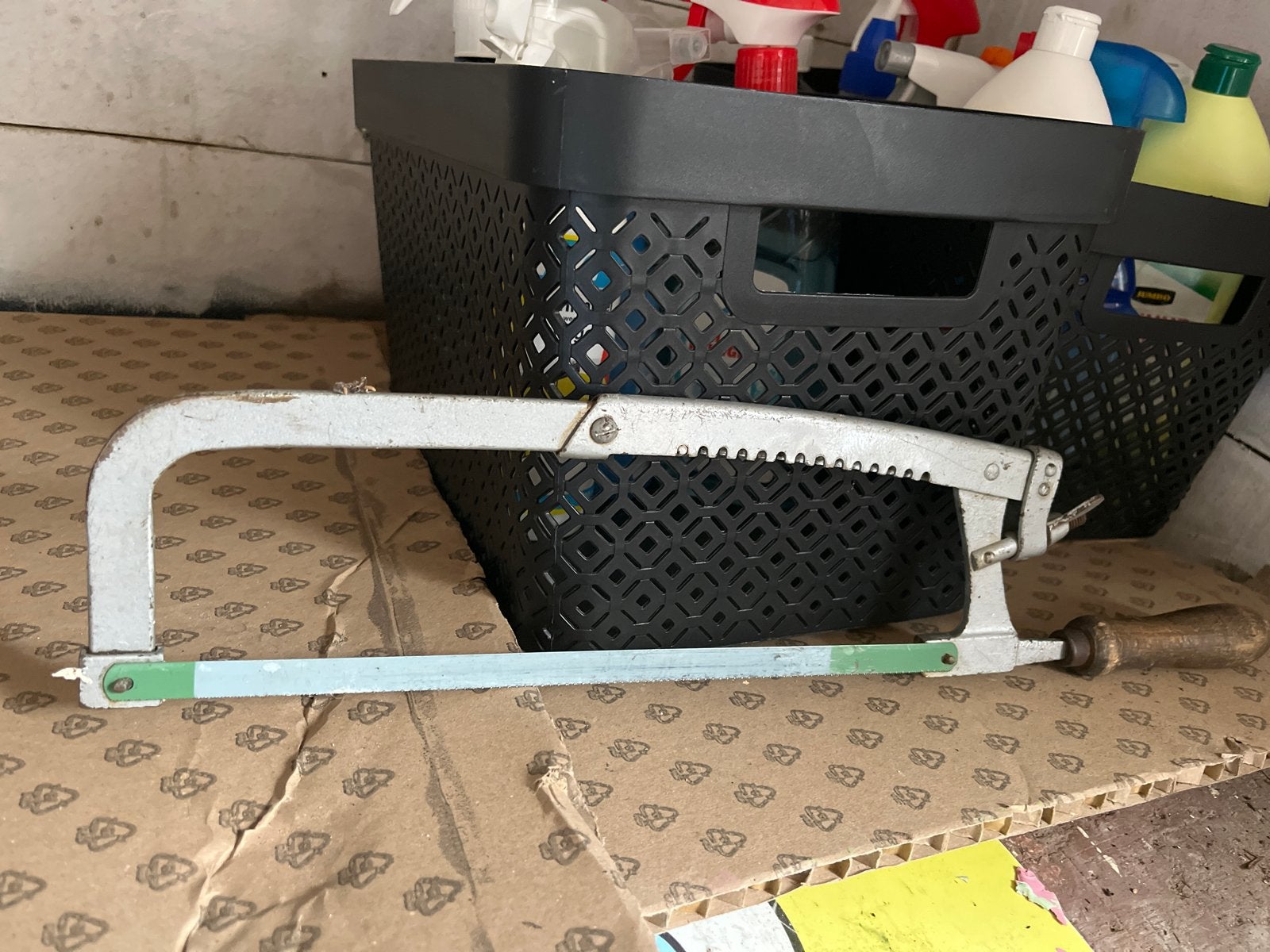 Oude ijzerzaag met houten handvat, Ophalen, Gebruikt
