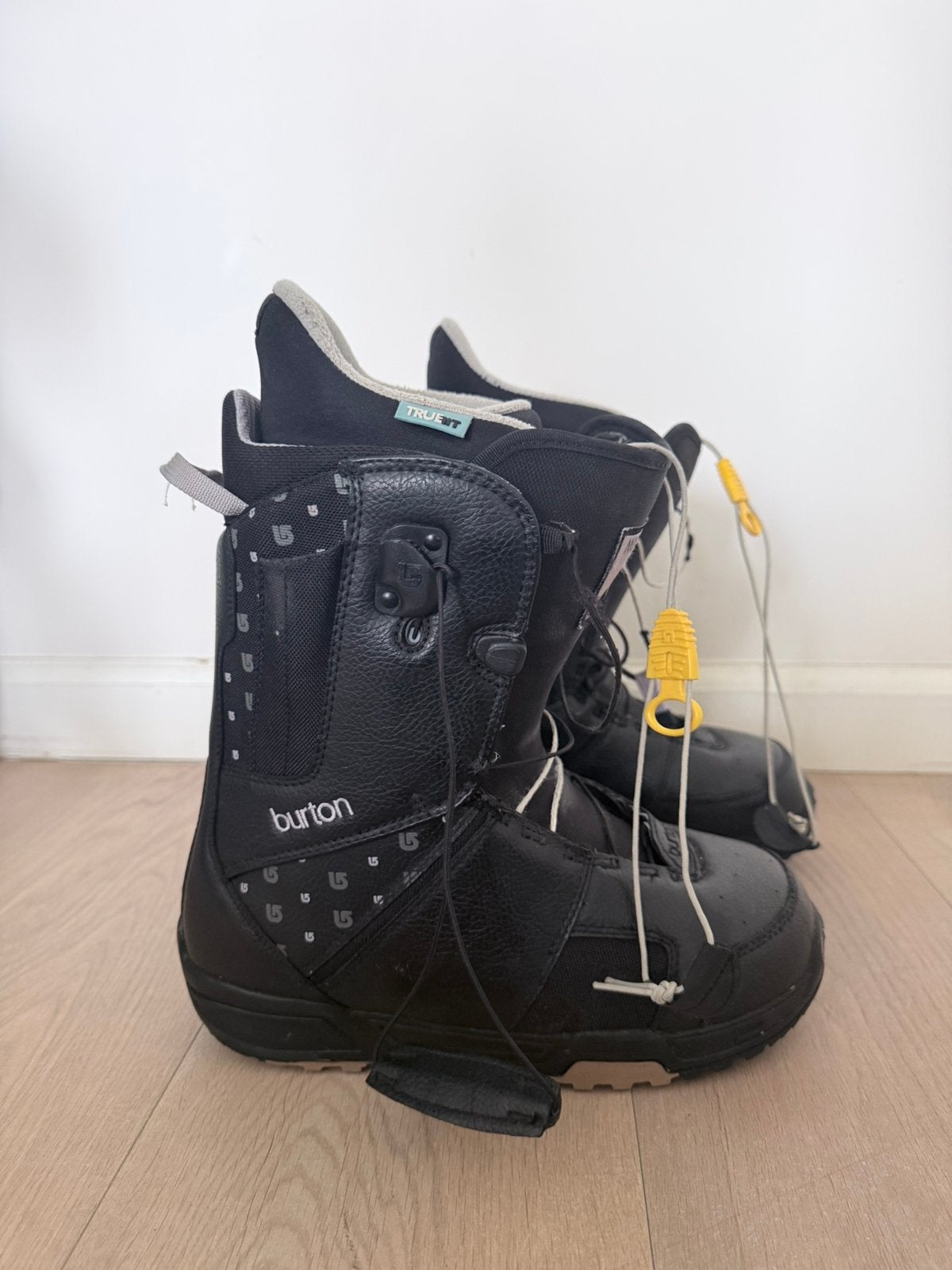 Burton snowboardschoenen-maat 39/40, Ophalen of Verzenden, Gebruikt, Schoenen