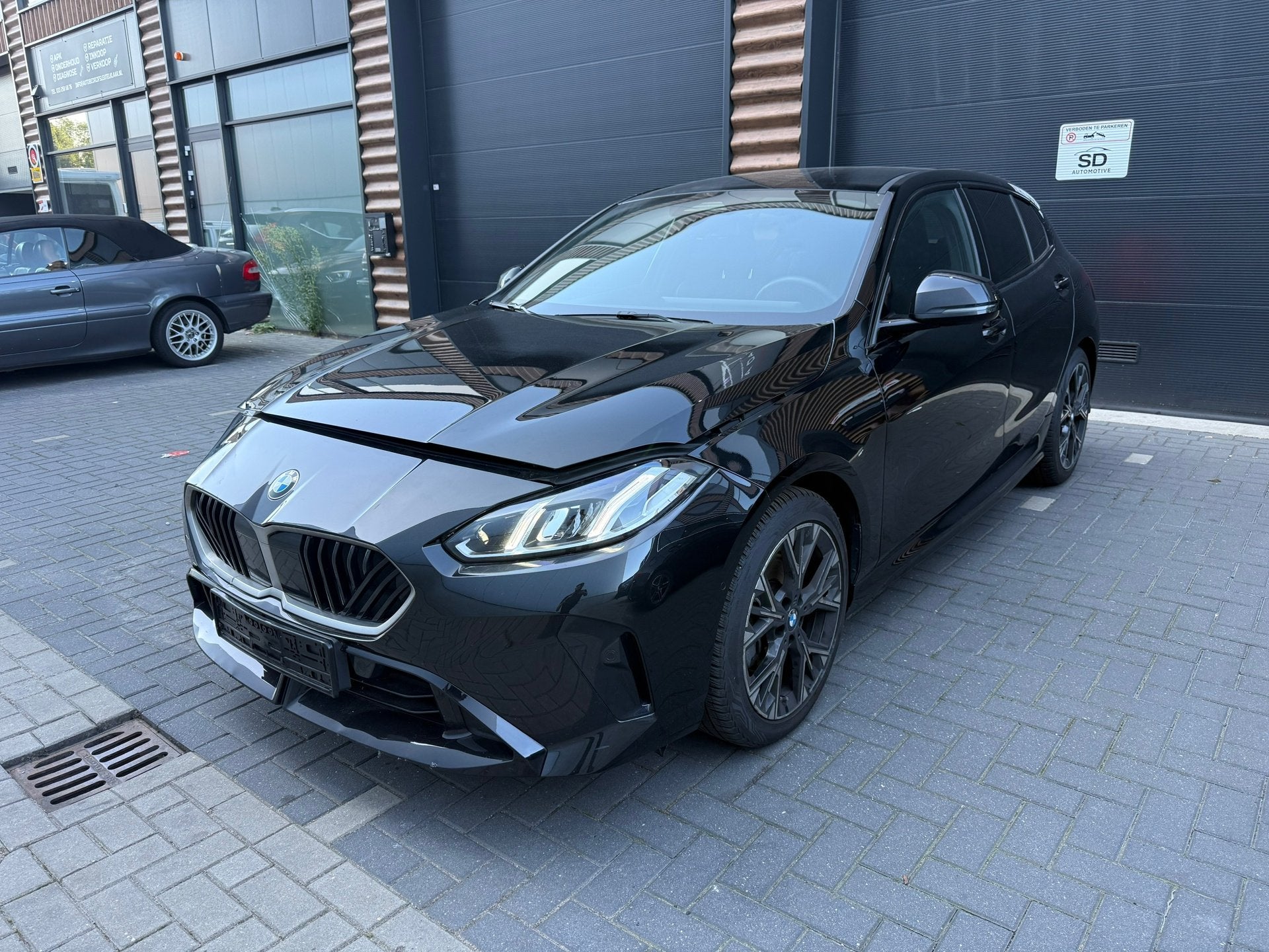 BMW 1-serie 120 M Sport Design Edition 2025 BOMVOL Opties -, Automaat, Zwart, Benzine, BMW