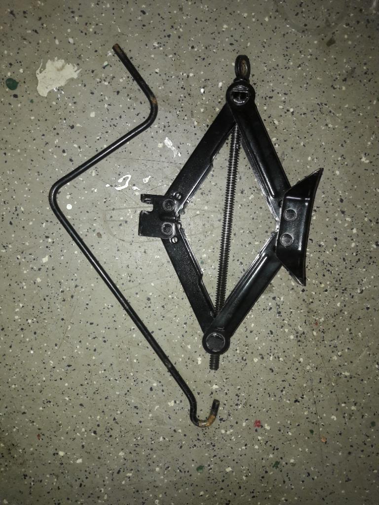 Ondedelen Mazda 323 bj 98, Ophalen, Gebruikt, Mazda, Bumper