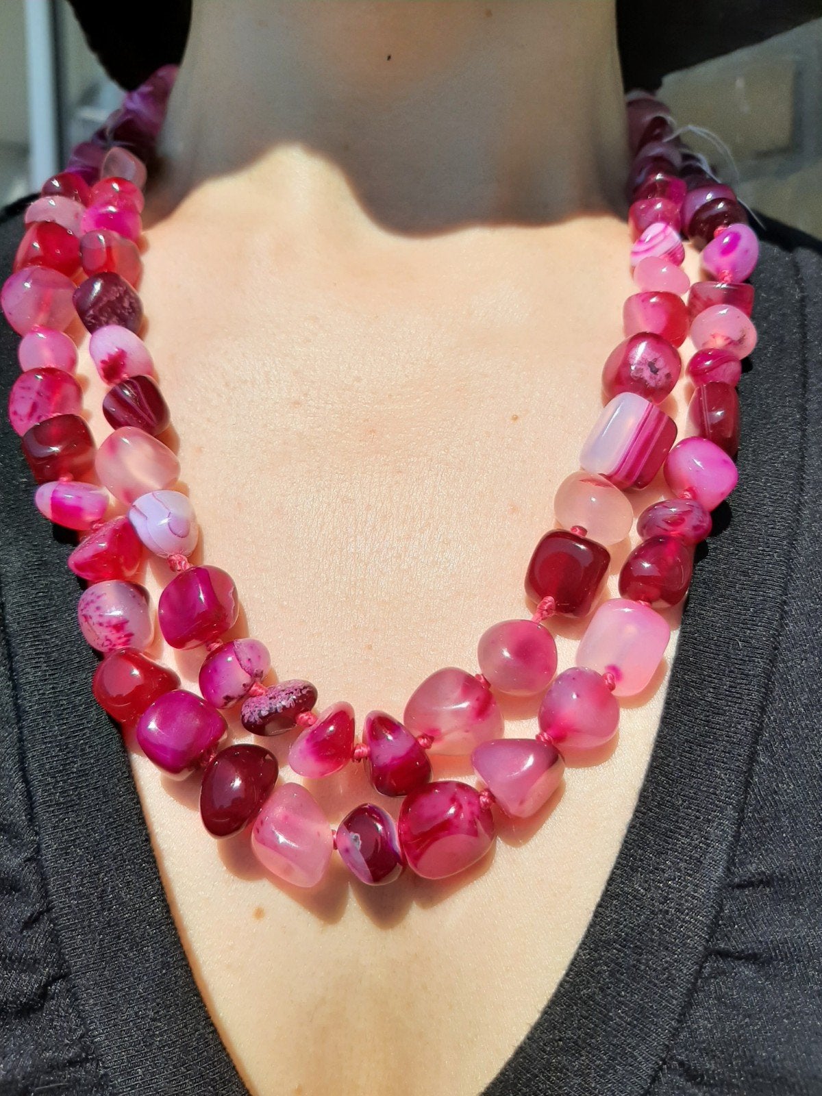 Vanoli Lange ketting / collier van fuchsia agaat, Sieraden, Tassen en Uiterlijk, Kettingen, Nieuw, Steen of Mineraal, Roze, Met edelsteen