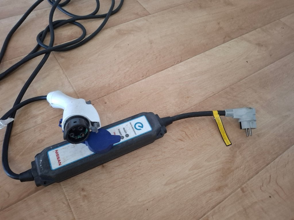nissan originele EVSE Mode 2 mobile laadkabel voor e.nv200, Ophalen of Verzenden, Gebruikt, Laadkabel