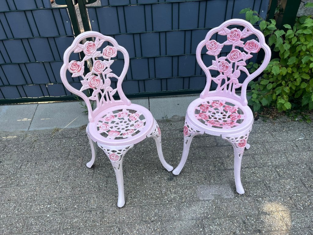 2 sets van 2 gietijzeren Bistrostoeltjes, Tuin en Terras, Ophalen of Verzenden, Gebruikt, Metaal, Stapelbaar