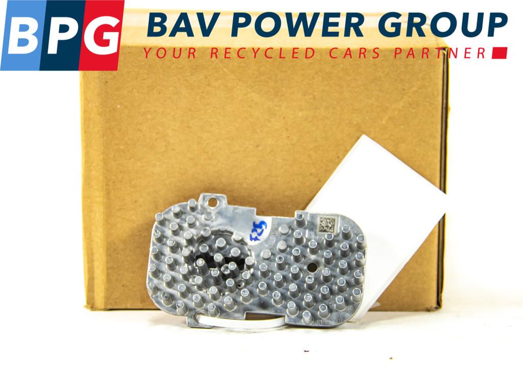 REGELEENHEID LED-modules BMW X3 (F25) (LED-modules), Dhr. P. Lechner, Gebruikt, Meirestraat 19 19
4705 RG  ROOSENDAAL, NL, Info@BavPowerGroup.com