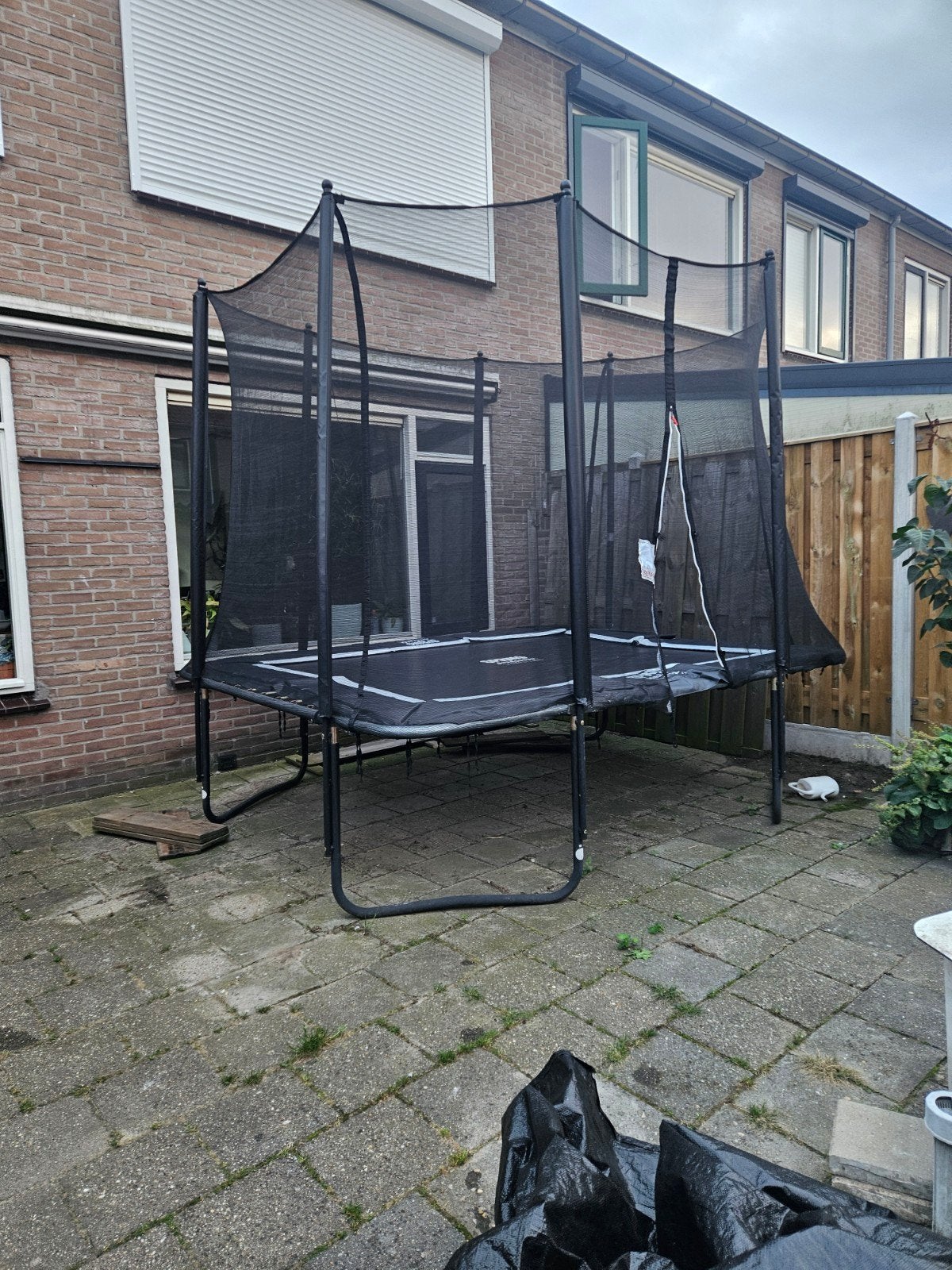 SPRING Trampoline met Veiligheidsnet 300 cm x 245 cm  - Zwar, Ophalen, Gebruikt
